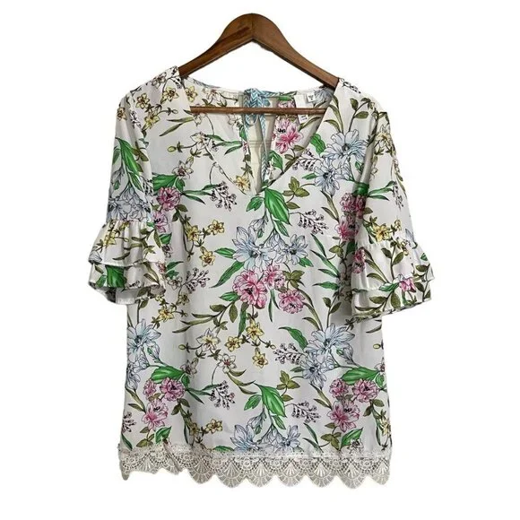 Kut from the Kloth White Floral Blouse with Lace Hem - Picture 1 of 8